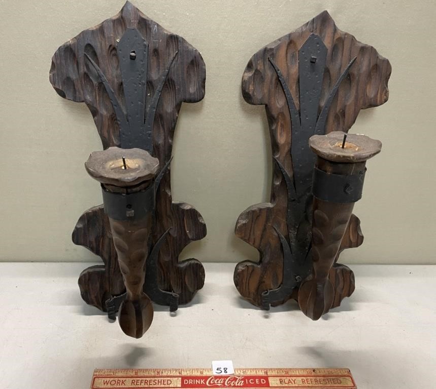 NEAT VINTAGE WOODEN CANDLE WALL MOUNTS