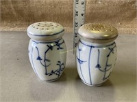 Vintage blue and white patterned ceramic salt a