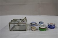 Five trinket boxes, Wedgwood, Cloissone &