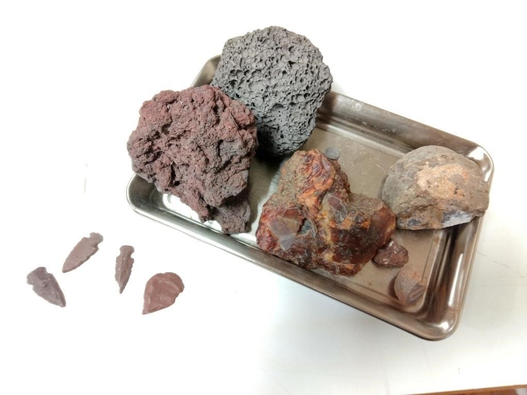 Assortment of Rocks & Arrowheads w/tray