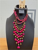 Weixin 30" necklace with matching earrings