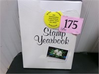 US STAMP YEARBOOK 2004