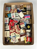 Collection vintage advertising matchbooks