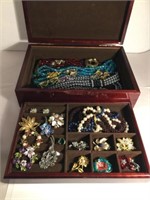 JEWELRY BOX w CONTENTS