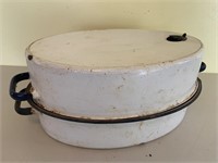 Enamelware white roaster with insert