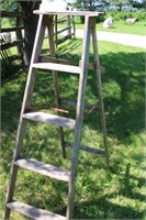 Wooden  5ft Step Ladder