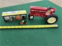 Set of 4 1/64 Toys & 1 International Tractor