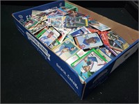 BOX LOT OF 300+ SPORTS CARDS