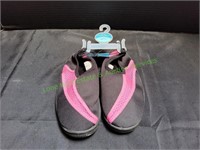 Sun & Sky Girl's Black & Pink Aqua Shoes, Sz 11-12