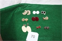 COSTUME JEWELRY - CLIP ON EARRINGS