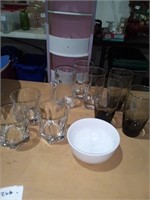 Lot of glassware-glasses, mugs and bowl