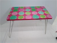 Folding Portable Small Table, measures 21x13x12