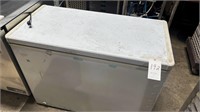 DANBY WHITE 42"X20" CHEST FREEZER