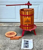 ANGRY ORCHARD CIDER PRESS