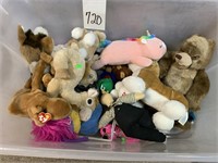 TOTE OF MISC PLUSH TOYS