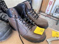 Nice Pair FILA Size 5 Work Boots
