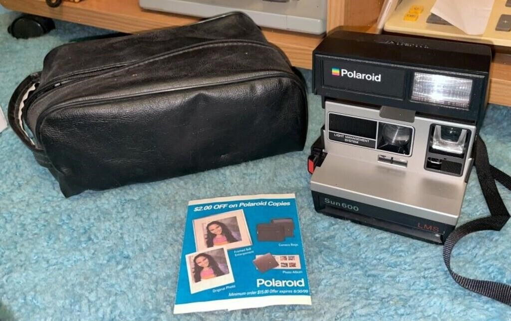 1982-1986 Polaroid Sun600 LMS Instant Camera