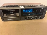 Realistiic Chronosette 256 Cassette Radio Clock