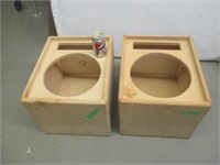 2 Caisses de bois pour enceintes haut parleur