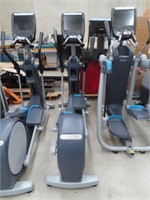 Precor EFX 885 Elliptical Crosstrainer