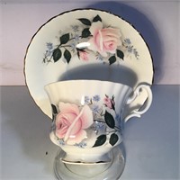 ROYAL ALBERT PALE PINK ROSE TEACUP & SAUCER