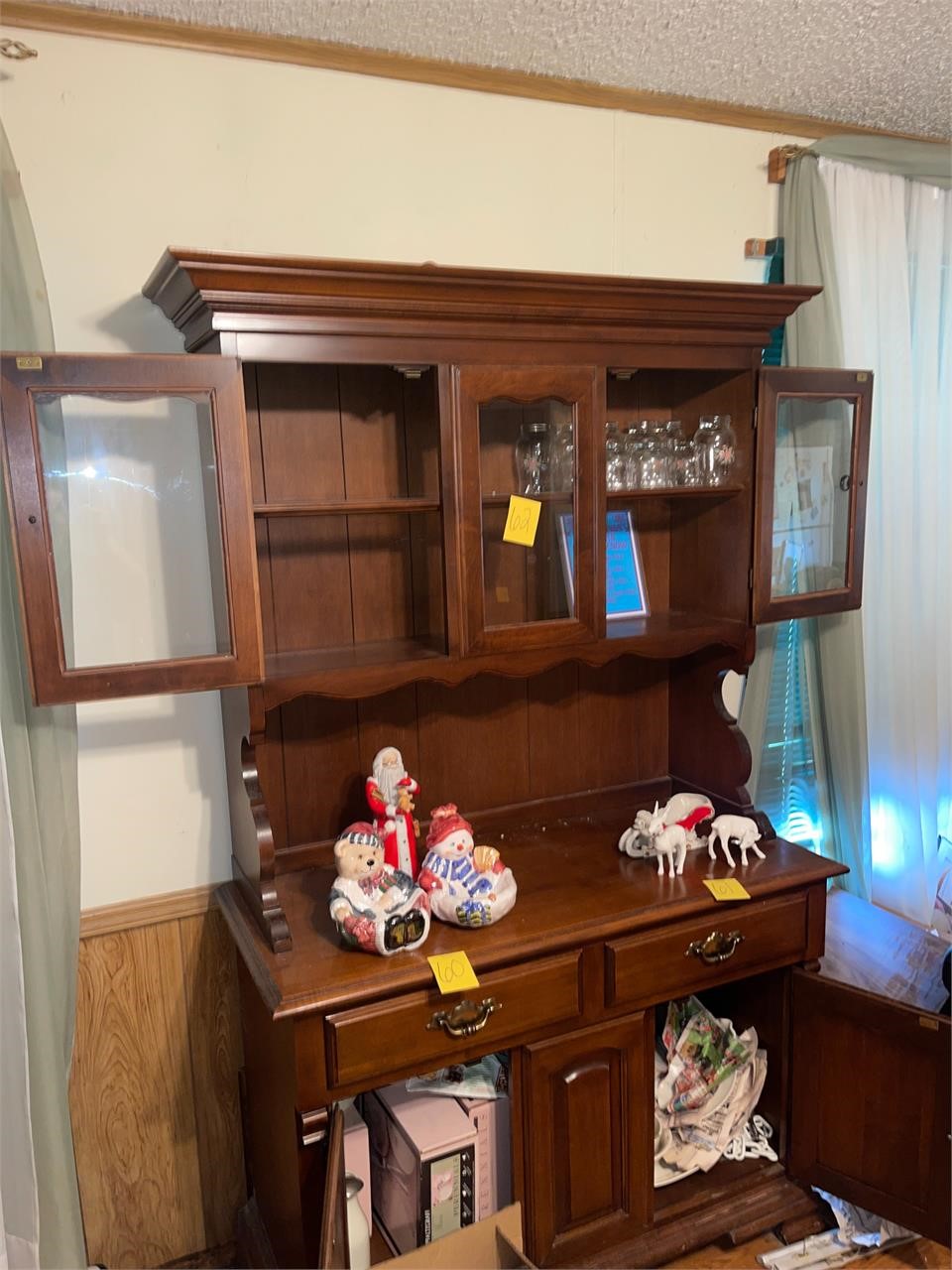 China cabinet no contents