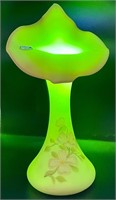 Fenton Burmese Jack in the Pulpit Uranium Vase