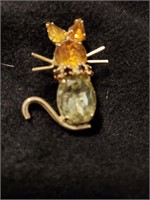 Amber tone crystal rhinestones gold tone cat PIN
