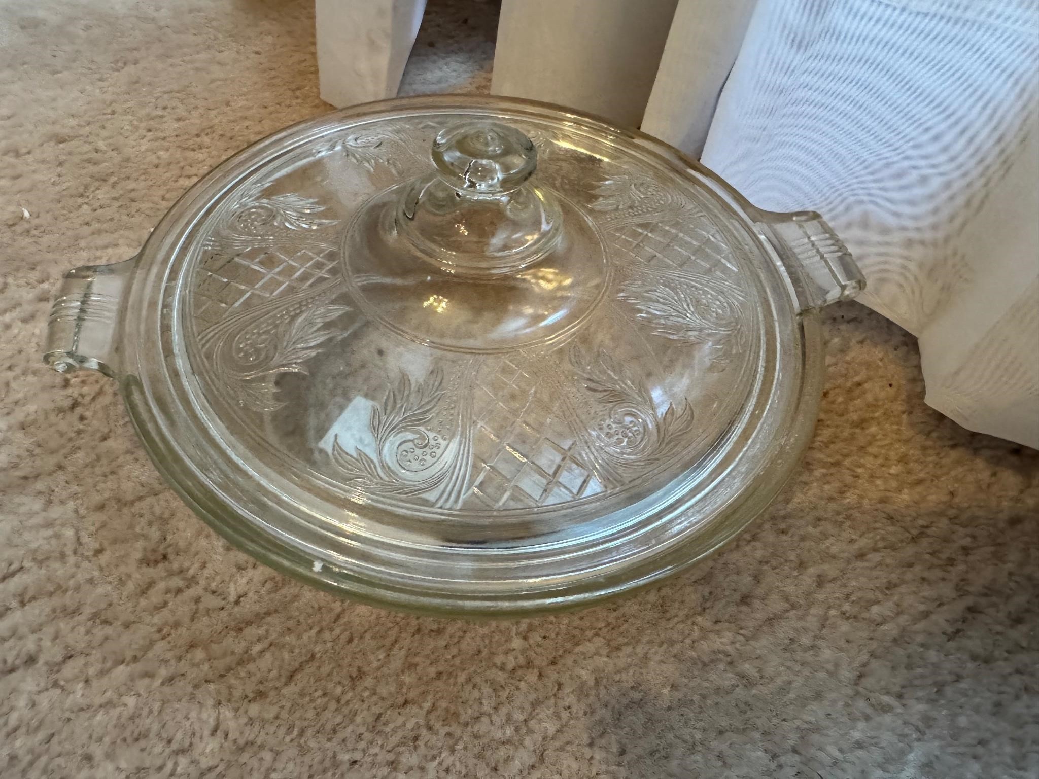 PYREX DECORATIVE COVERED BOWL-10" DIA