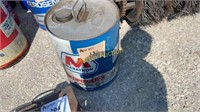 full can of motor oil