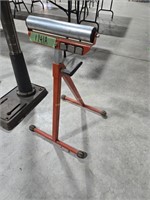 Lumber roller stand