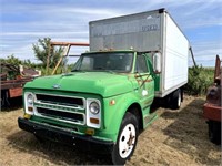 Chevrolet C50 Truck w/Dry Van Box