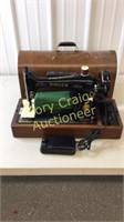 Singer sewing machine with Case