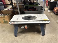 RYOBI ROUTER TABLE