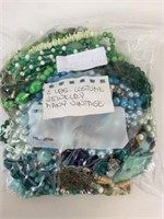 2lb Bag Assorted Costume Jewelry Mostly Vintage