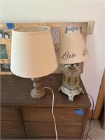 2 dresser lamps