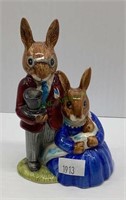 Bunnykins family photograph ceramic figurine