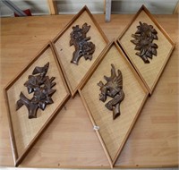 WOODEN WALL HANGING DECOR
