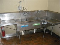 S/S L Shaped Triple Bowl Sink w/ Faucets-32 x 96