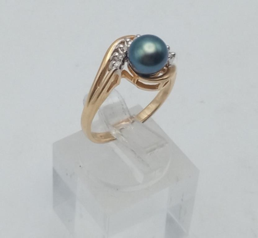 14K Gold Black Tahitian Pearl & Diamond Ring