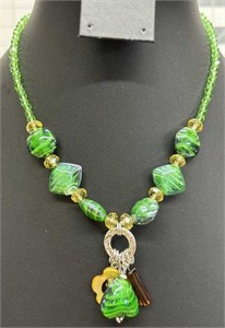 Safari murano 18” green glass beaded necklace
