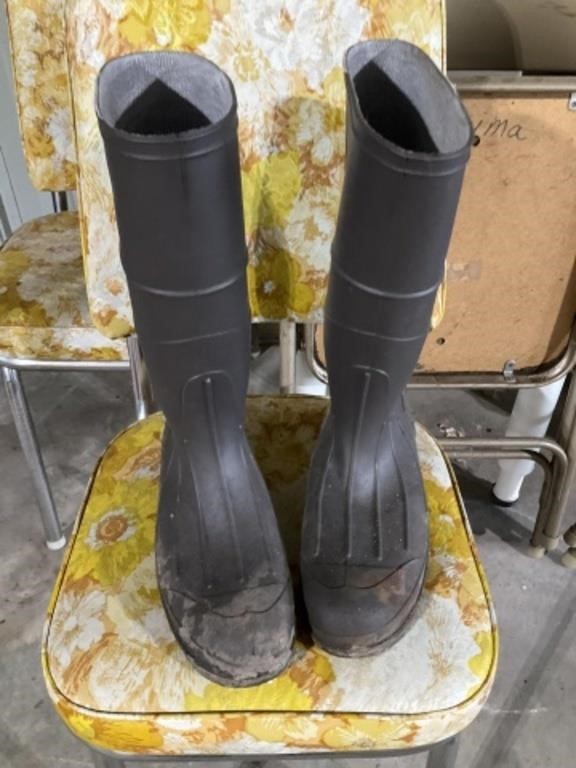 Rubber Boots Size 9