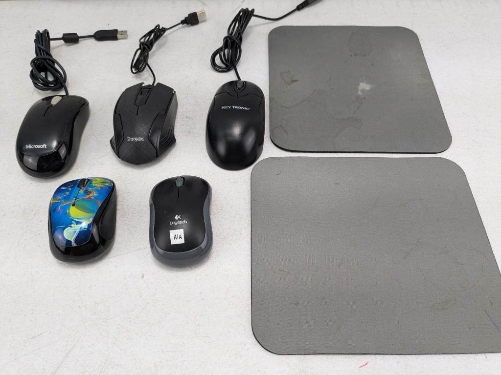 Assorted Computer Mice & Mouse Pads