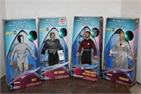 STRAR TREK FIGURINES