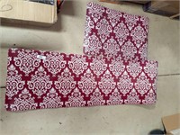 Rubber Kitchen mat with red and white paisley