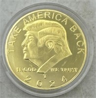 (YZ) 2024 Gold Tone Donald Trump Coin