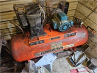 DeVilbiss Air Compressor with 1hp 220