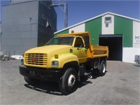 2002 GMC C6500 Single Axle Dump Truck