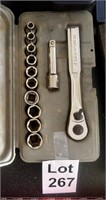 Craftsman 3/8 Ratchet and Socket Set