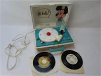 General Electric Child's Record Player & 2-45's